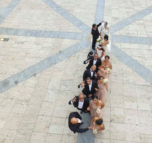 Drone utilisé pour capturer des prises de vue aériennes lors d'un mariage