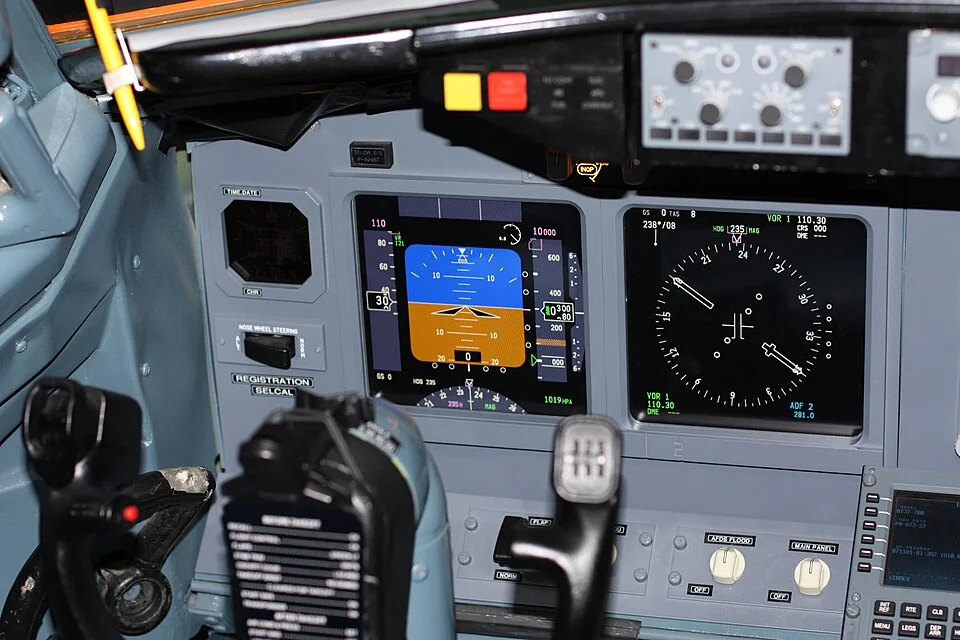 Cockpit d'un simulateur de vol Boeing 737, animation simulateur avion