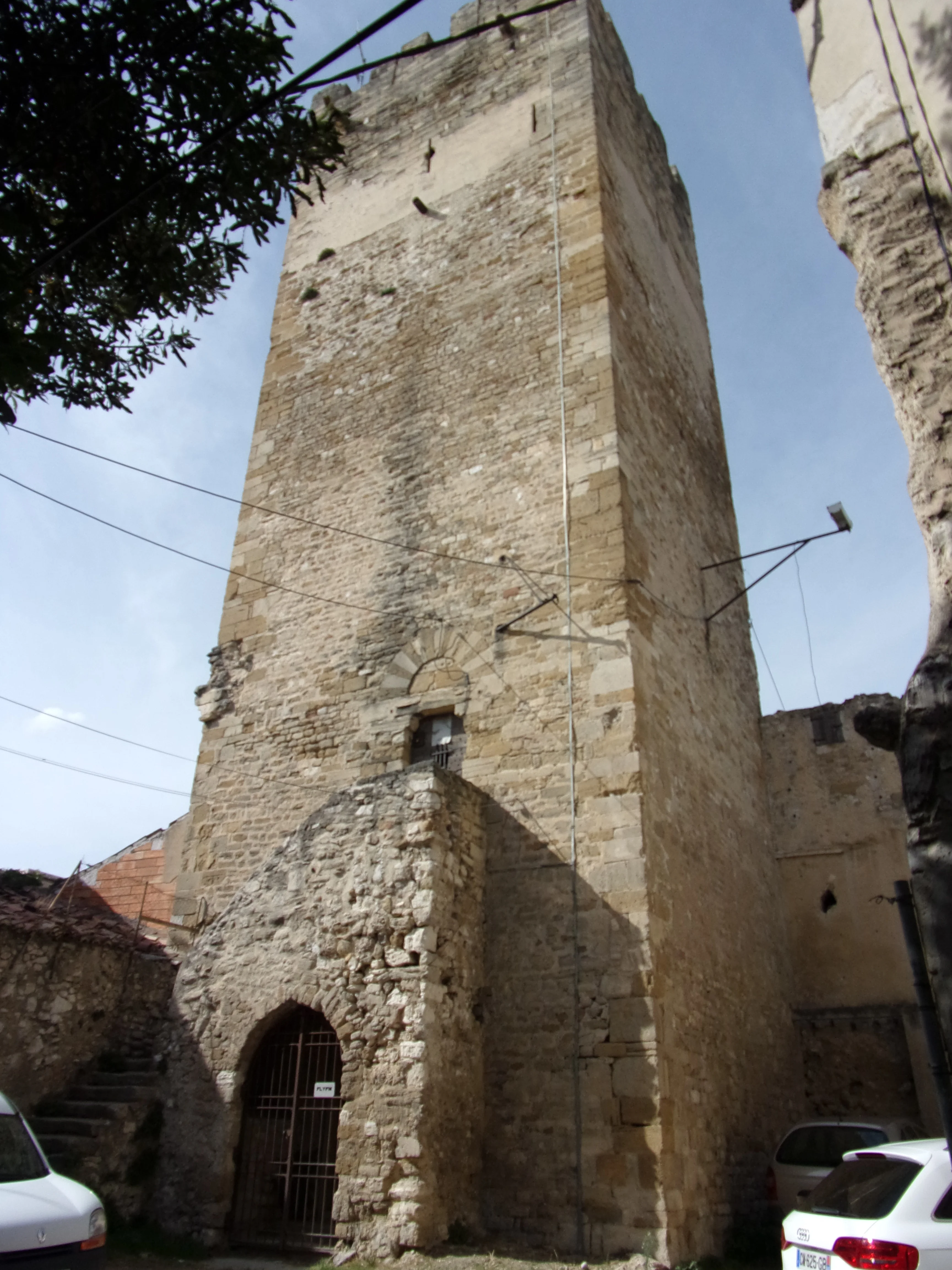 Tour Clémentine, monument emblématique de Monteux